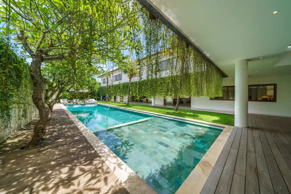 villa-charick-pool-and-exterior (13)