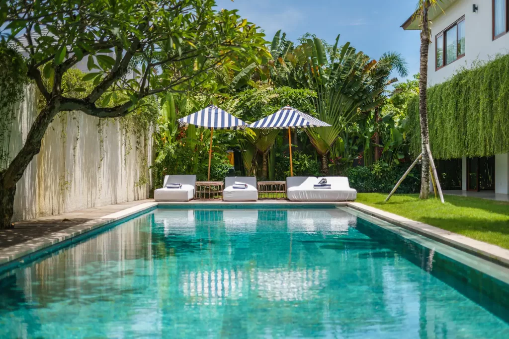 villa-charick-pool-and-exterior (16)