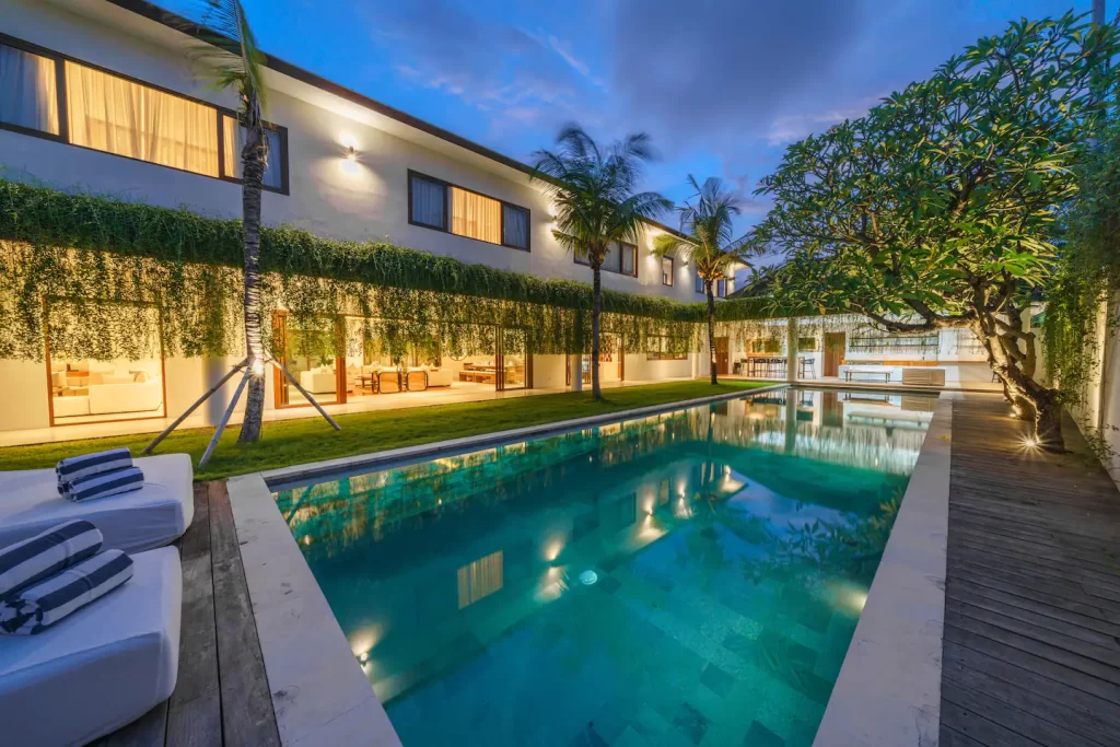 villa-charick-pool-and-exterior (22)